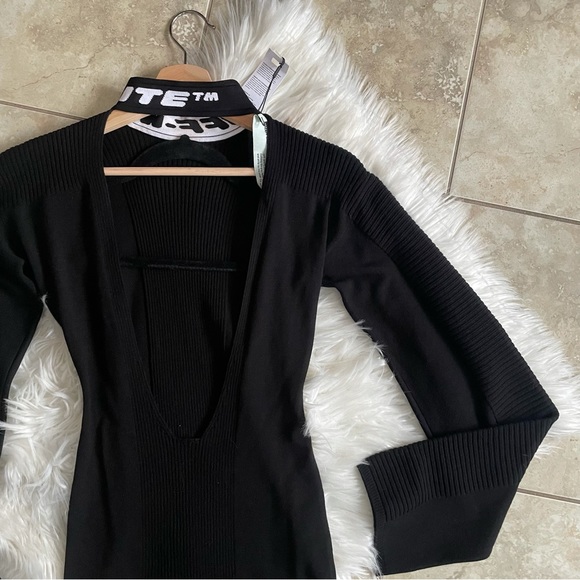 OFF-White FW21 Sweater Dress - Picture 9 of 13